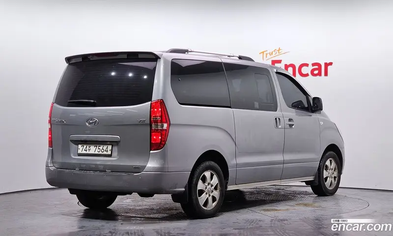 Hyundai H-1