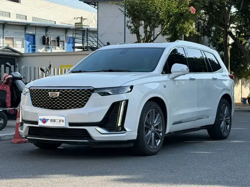 Cadillac XT6