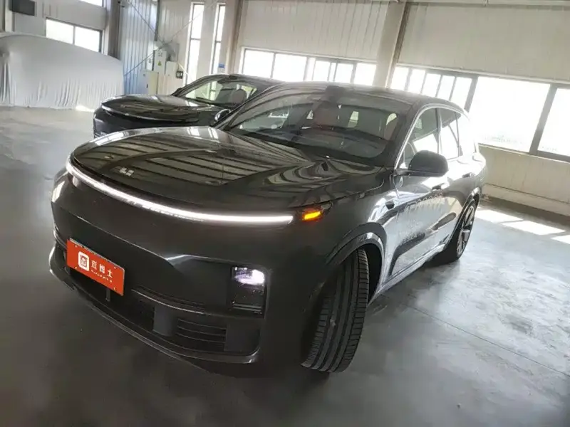 Li Auto L8