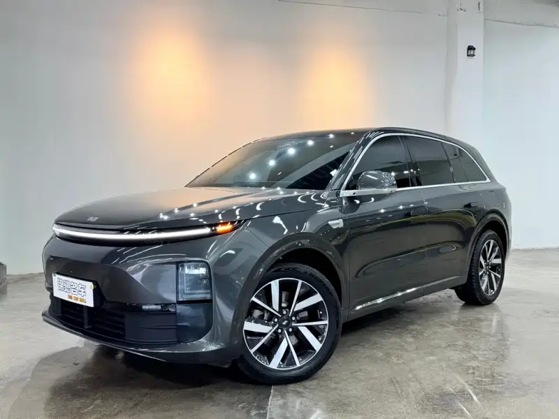 Li Auto L6