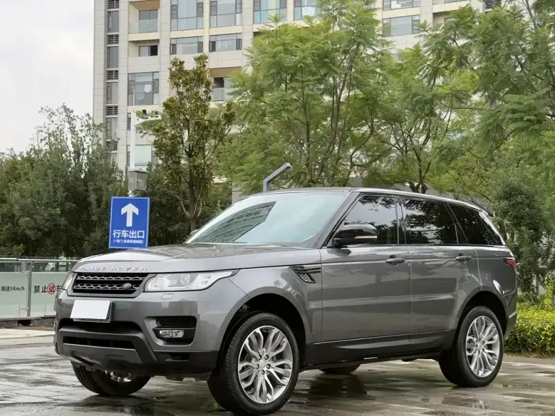 Land Rover Sport