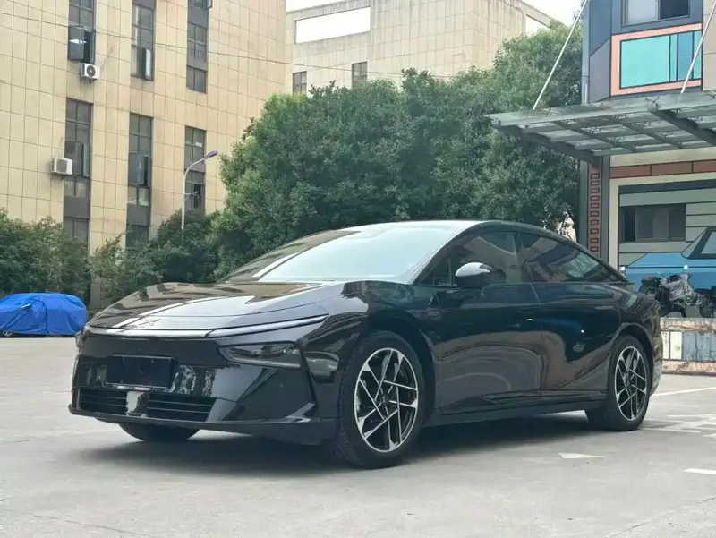 XPeng P7+