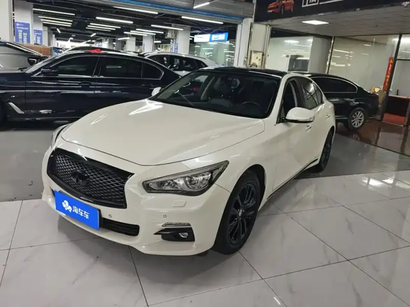 Infiniti Q50L