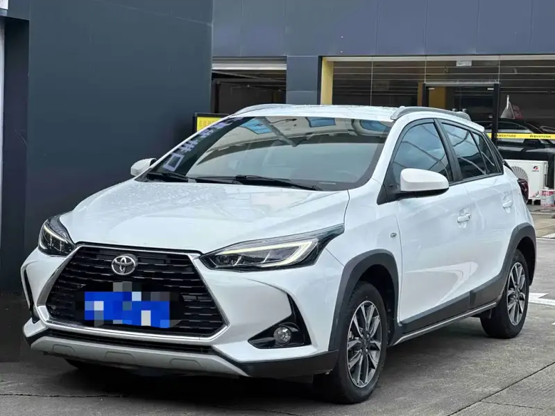 Toyota Yaris L