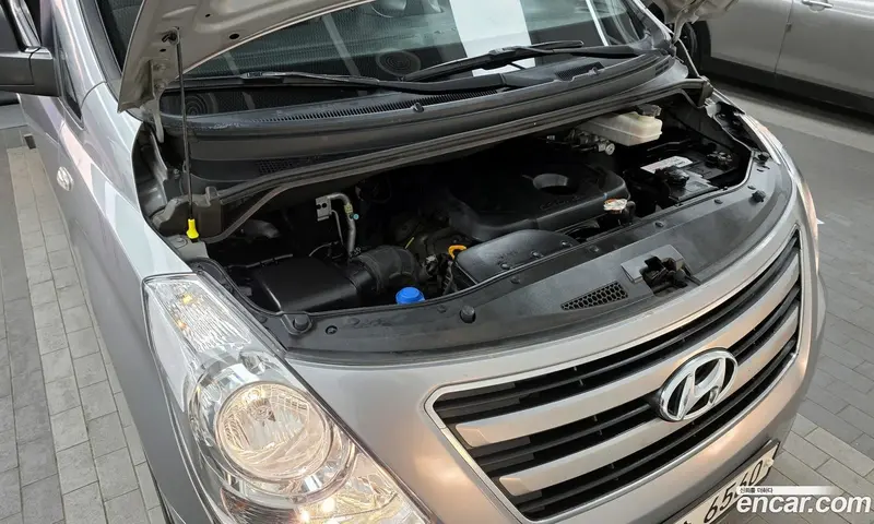 Hyundai H-1 (Starex)