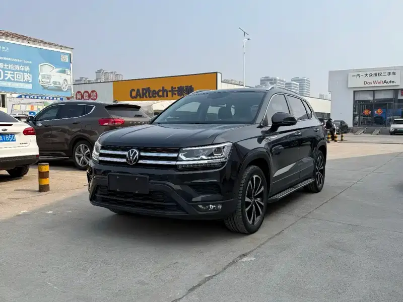 Volkswagen Tharu