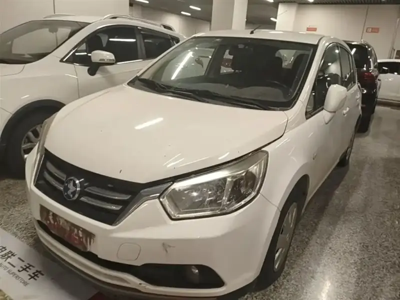 Venucia R50
