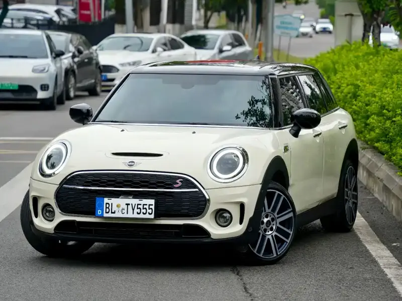 MINI Mini Clubman