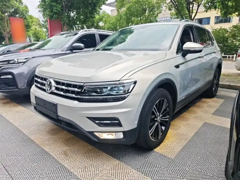 Volkswagen Tiguan L