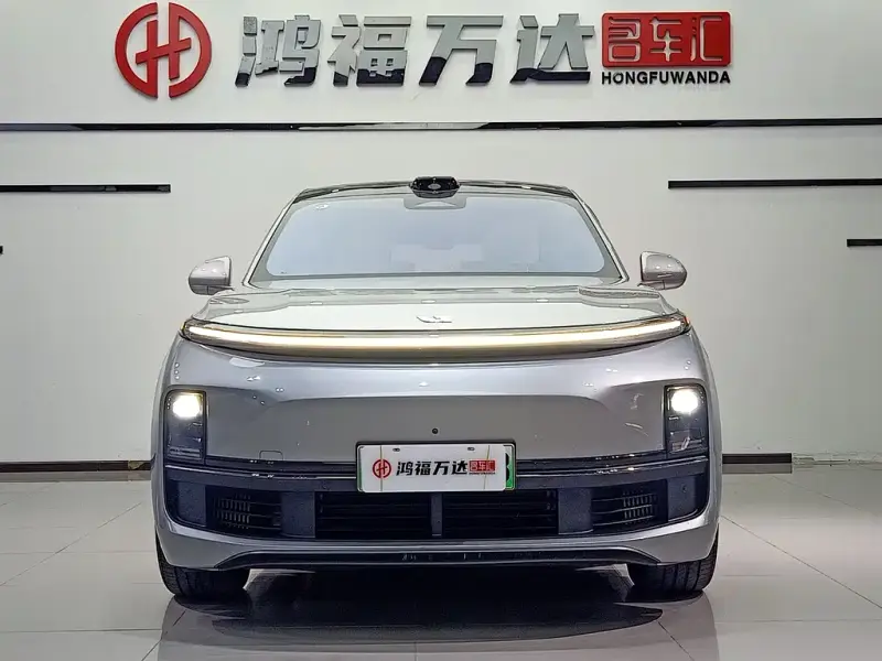 Li Auto L8