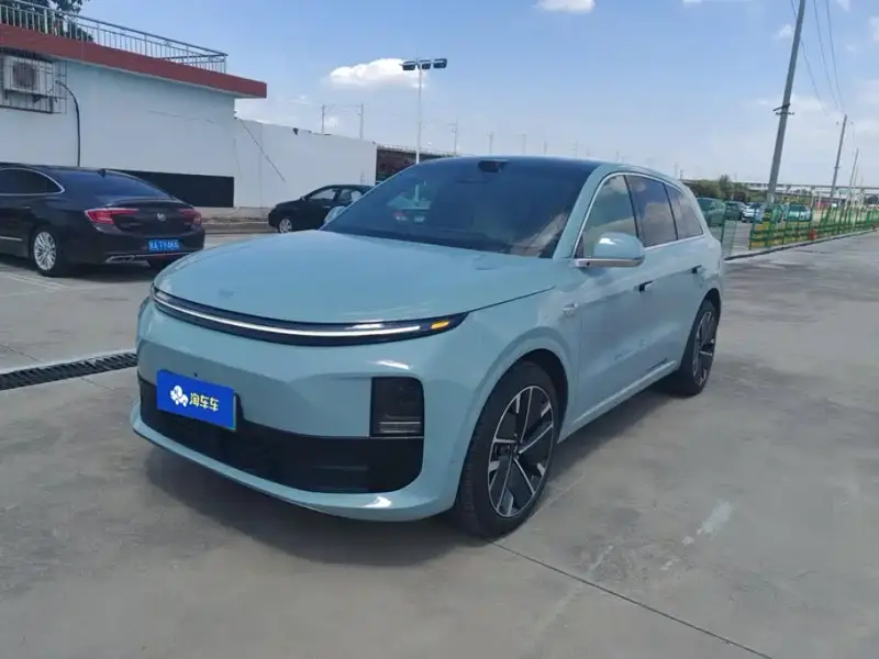 Li Auto L6