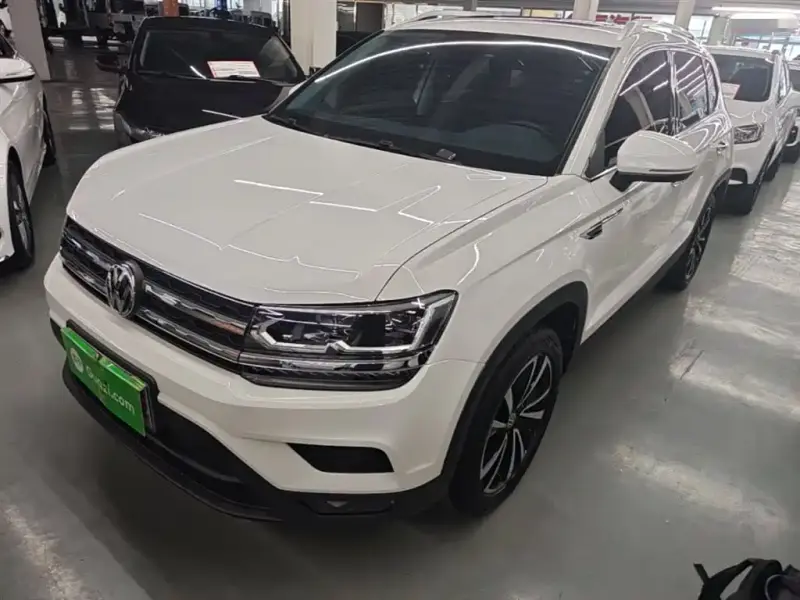 Volkswagen Tharu