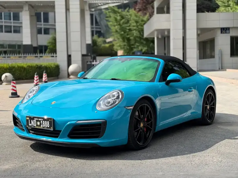 Porsche 911