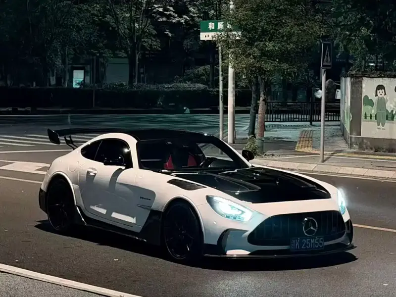 Mercedes-Benz AMG GT