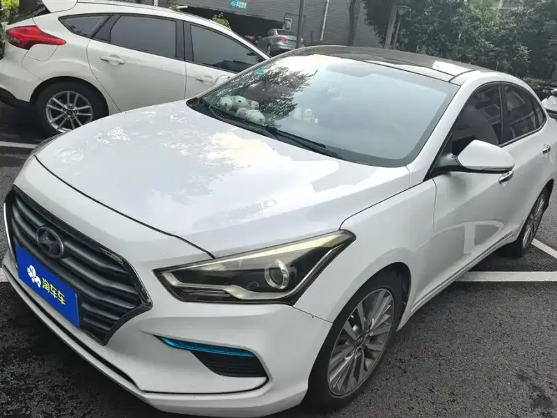 Hyundai Mistra