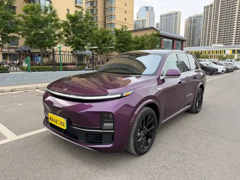 Li Auto L8