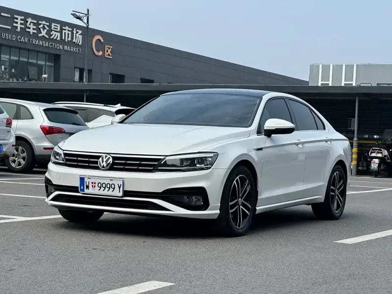 Volkswagen Lamando