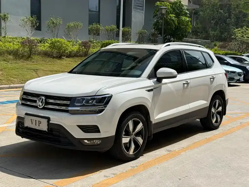 Volkswagen Tharu