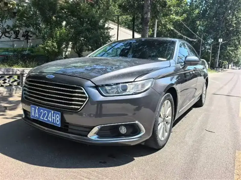 Ford Taurus