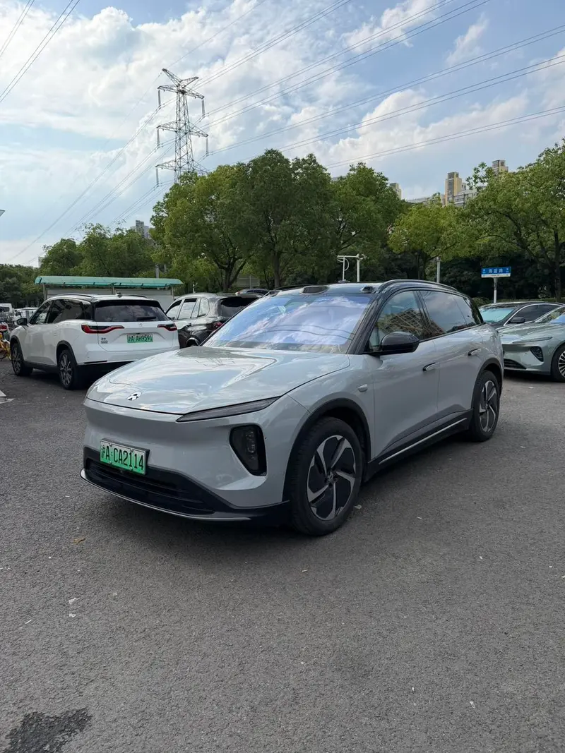 NIO ES6