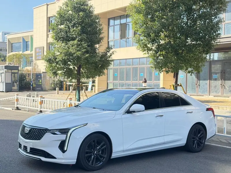 Cadillac CT4