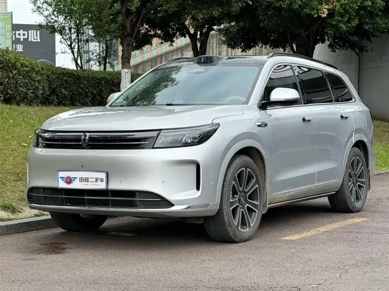 AITO M7