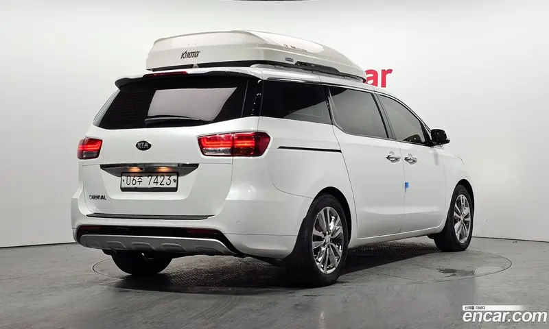 Kia Carnival