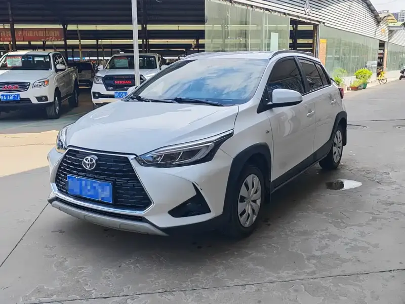 Toyota Yaris L