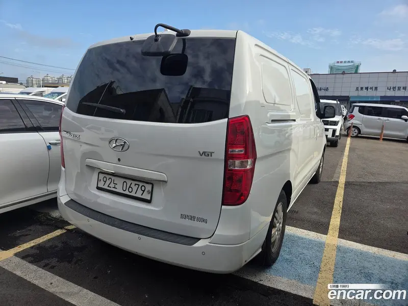 Hyundai H-1