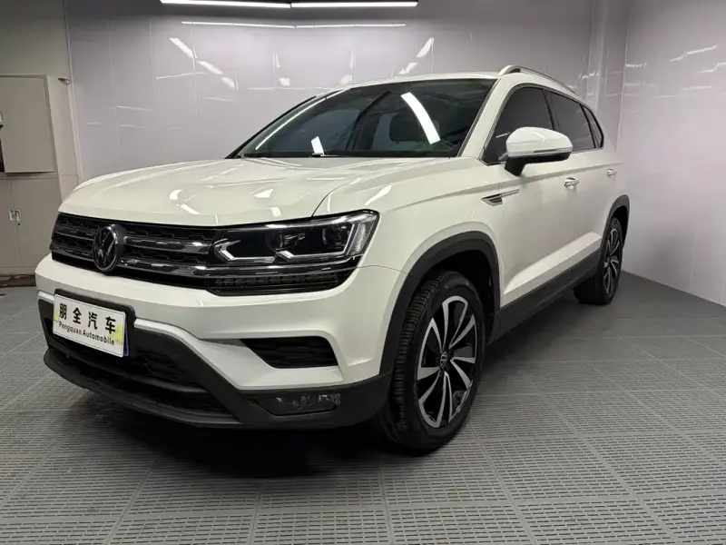Volkswagen Tharu