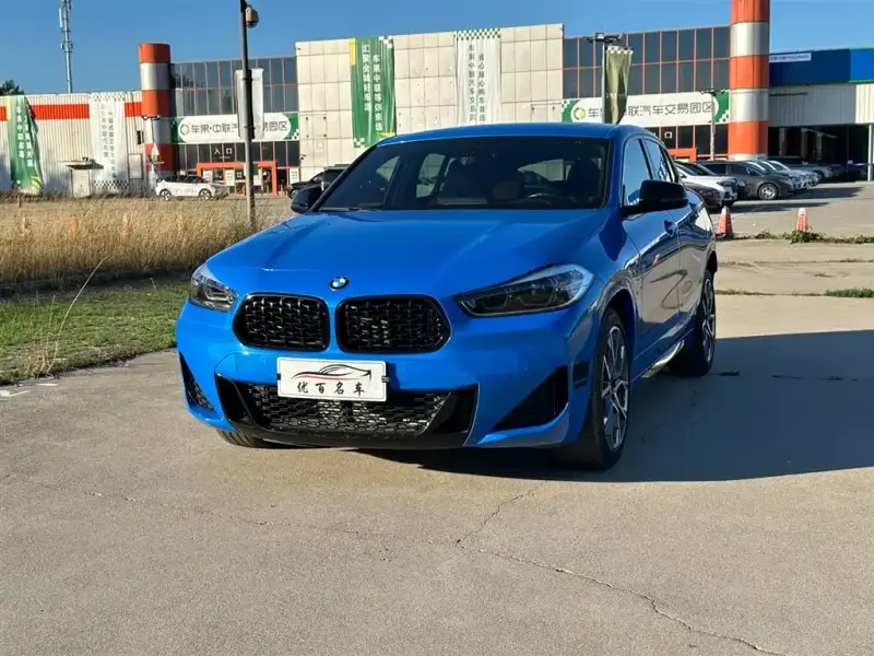 BMW X2