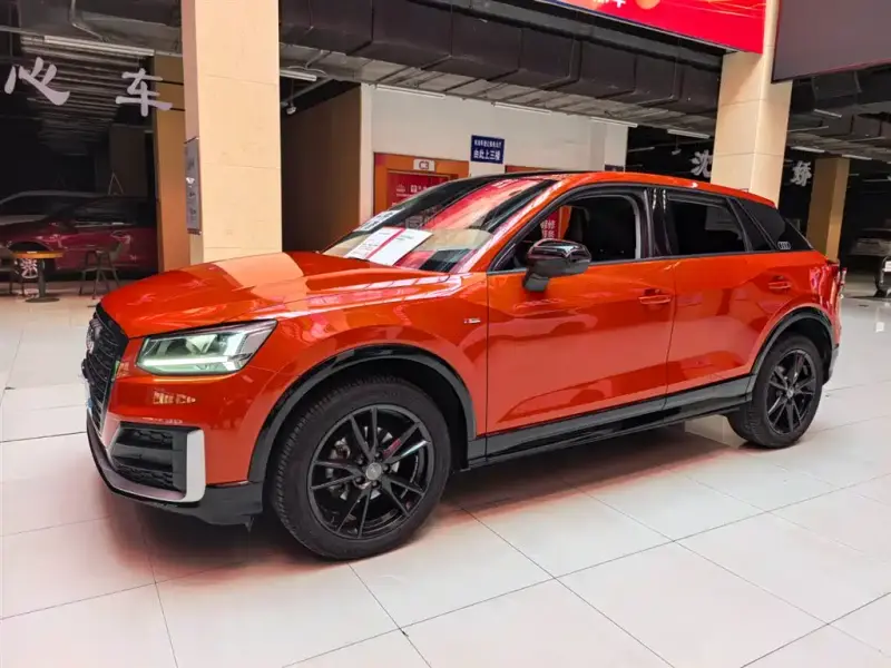 Audi Q2L