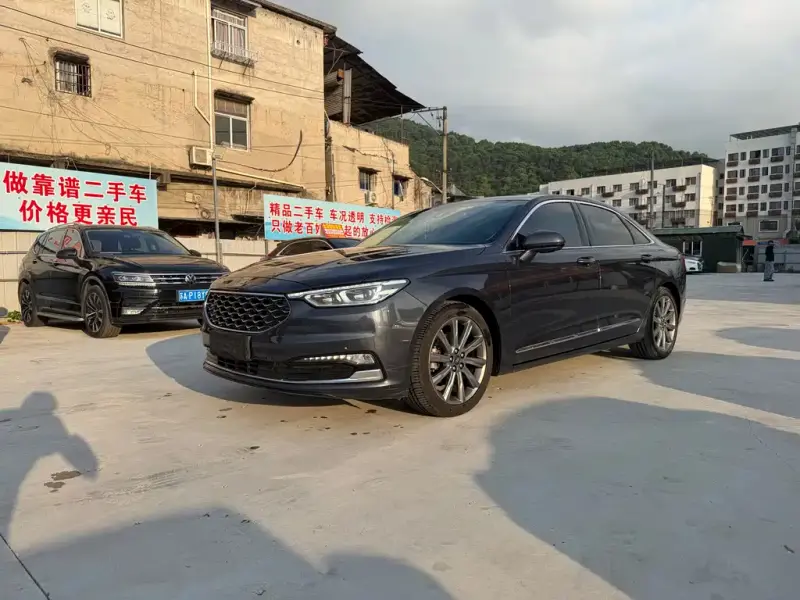 Ford Taurus