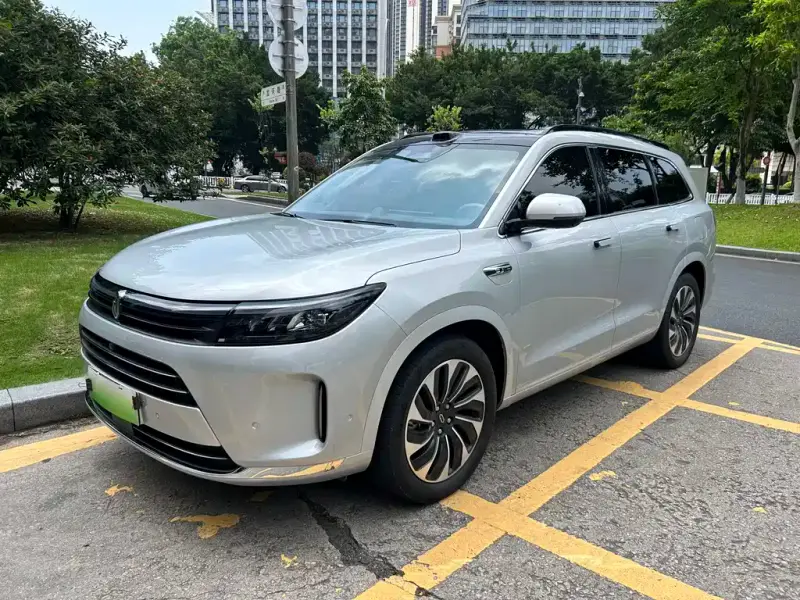 AITO M7
