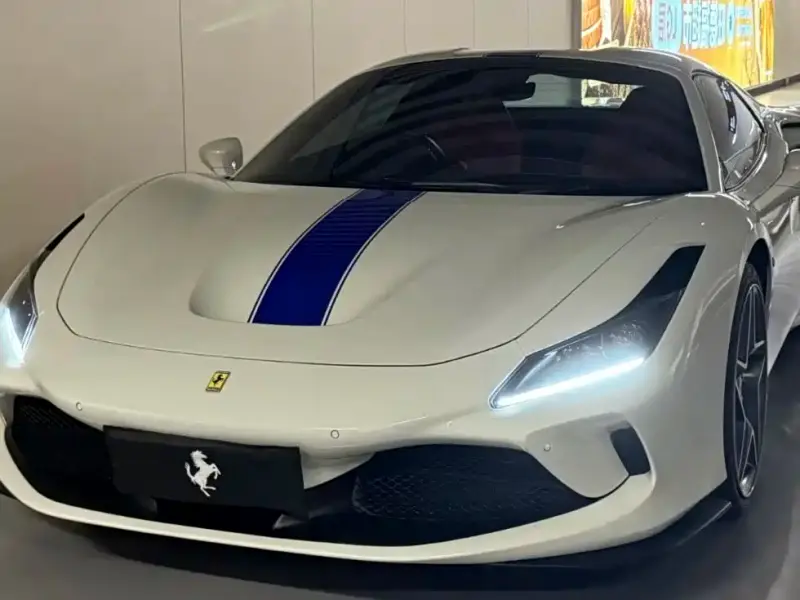 Ferrari F8