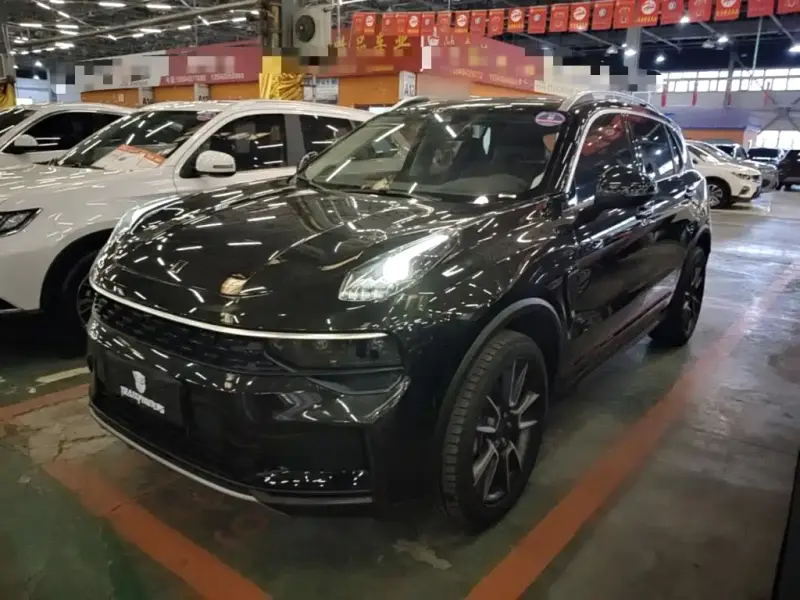 Lynk & Co 01