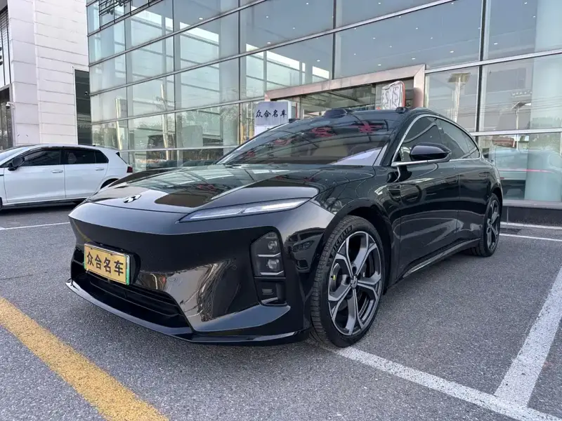 NIO ET5T