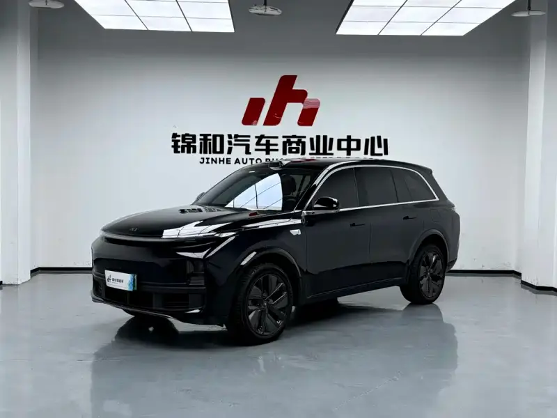 Li Auto L8