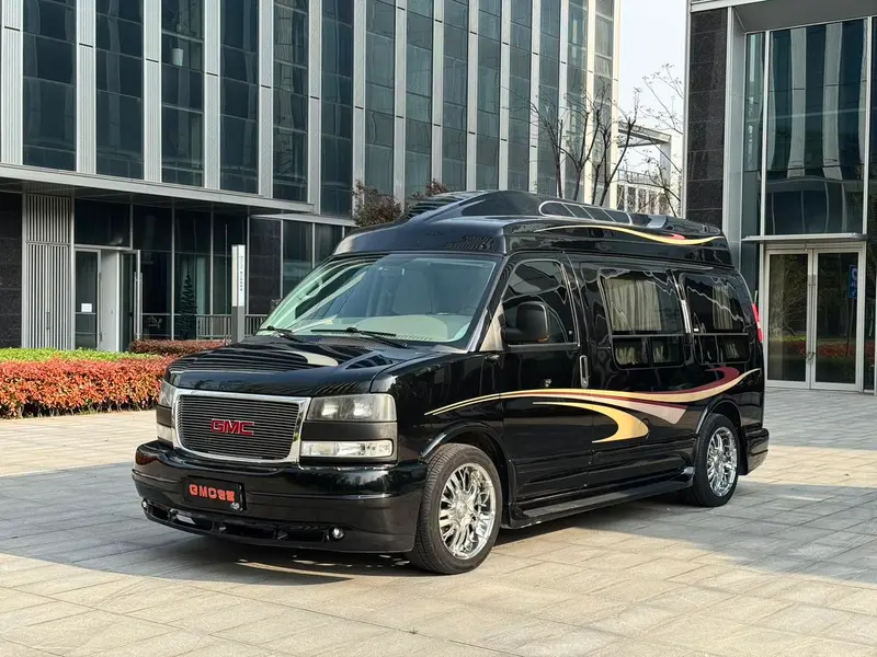 GMC Savana