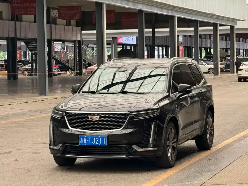 Cadillac XT6
