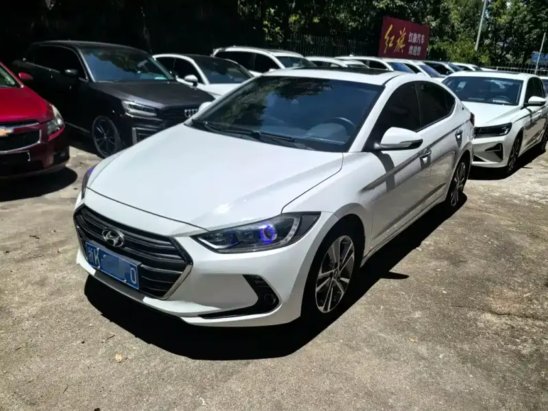 Hyundai Elantra