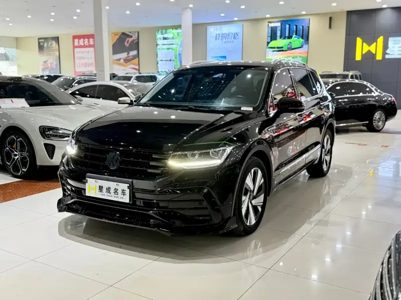 Volkswagen Tiguan L