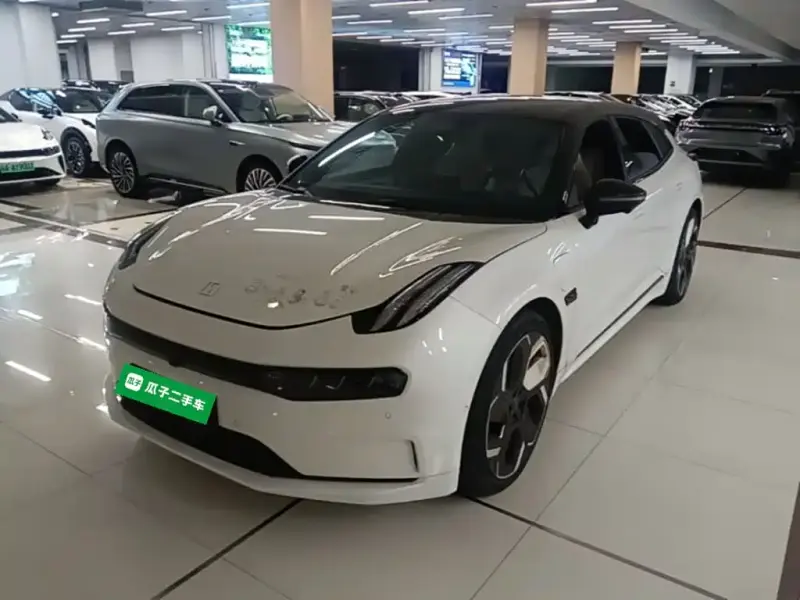 Zeekr 001