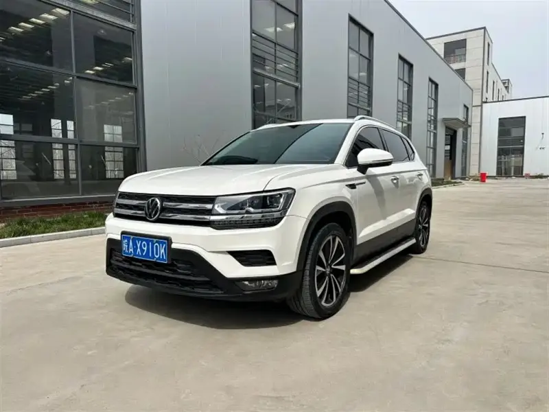 Volkswagen Tharu