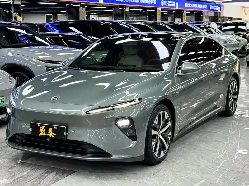 NIO ET7