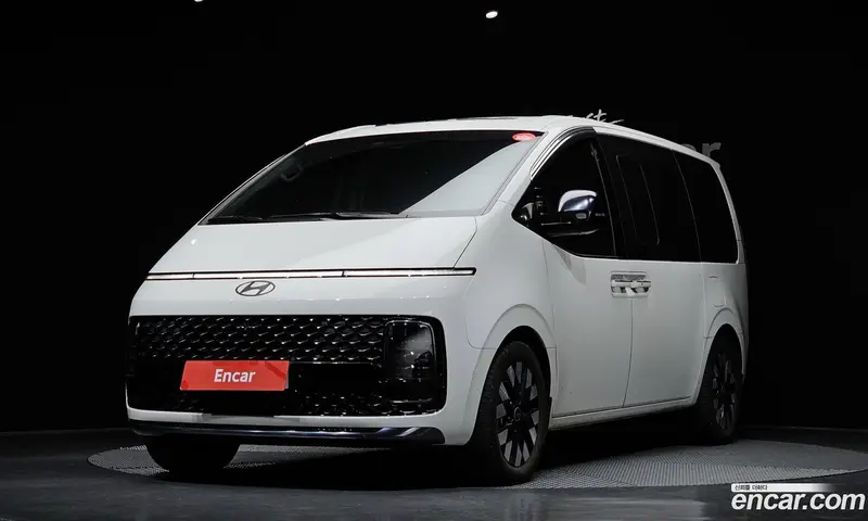 Hyundai Staria