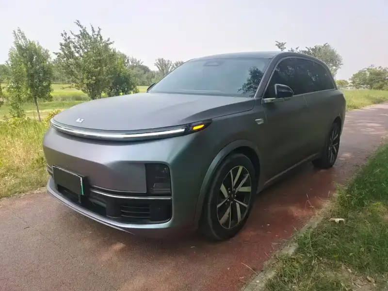 Li Auto L8