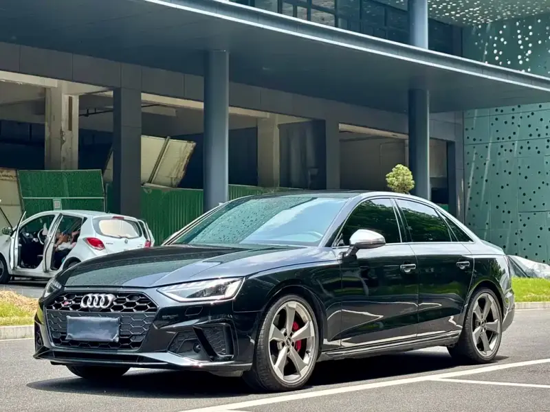 Audi S4