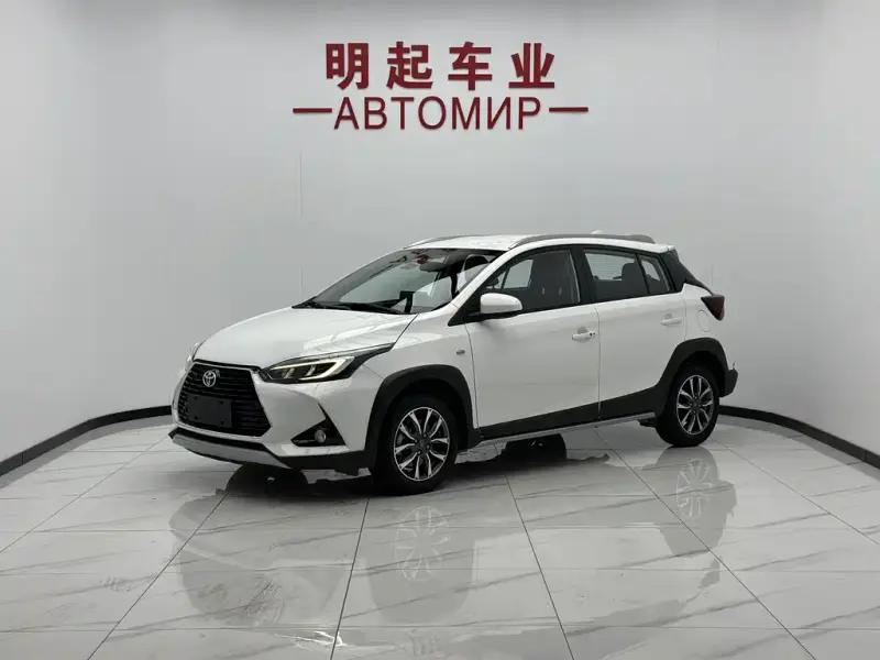 Toyota Yaris L
