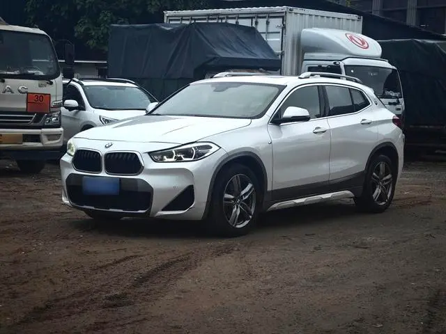 BMW X2